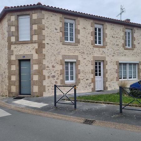 Gite De La Fontaine Marsi Saint-Mars-la-Réorthe Exterior photo